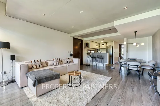 Departamento Tipo Townhouse, En Primer Piso