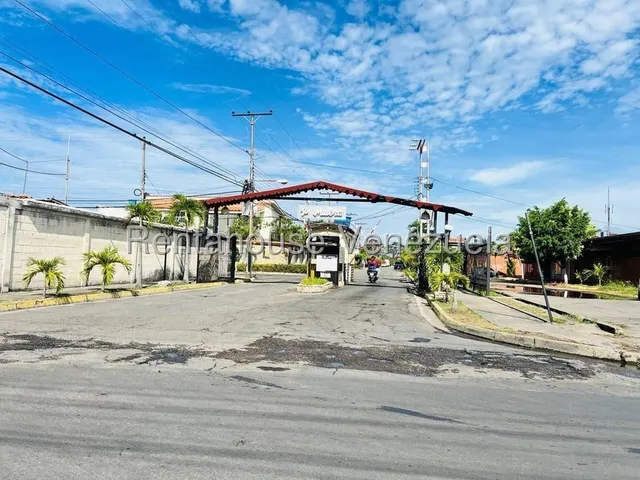 Casa En Venta La Mulera En Esquina, Maracay. Ljsa 25-19962