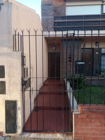 Alquiler Ph 2 Ambientes Con Jardin (dueño Directo)