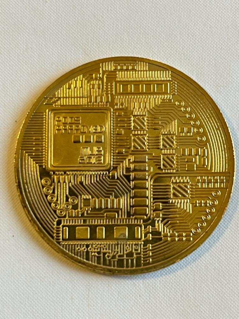 Moneda Bitcoin Btc Dorada Física Coleccion Con Cápsula | Mercado Libre