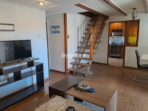 Casa En Venta De 6 Dorm. En Macul