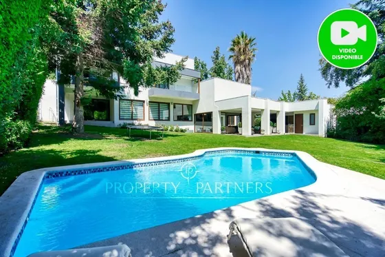 Excelente Casa Mediterránea, Totalmente Remodelada...