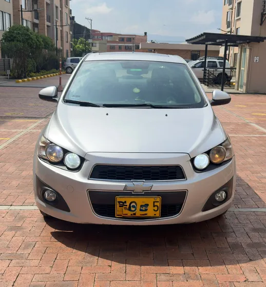 Chevrolet Sonic 1.6 Lt 5 P