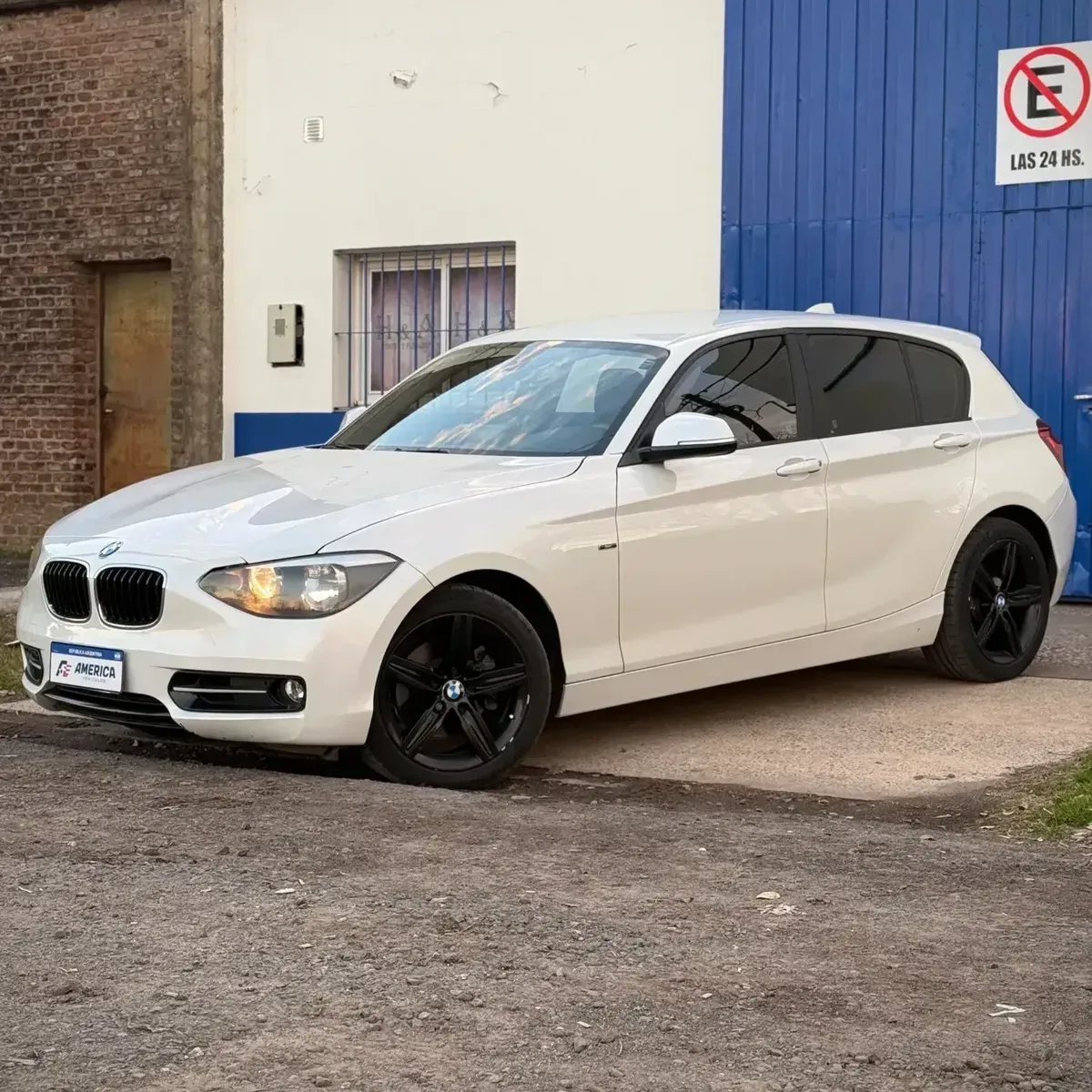 BMW Series 1 1.6 118i Sport 170 hp AT
