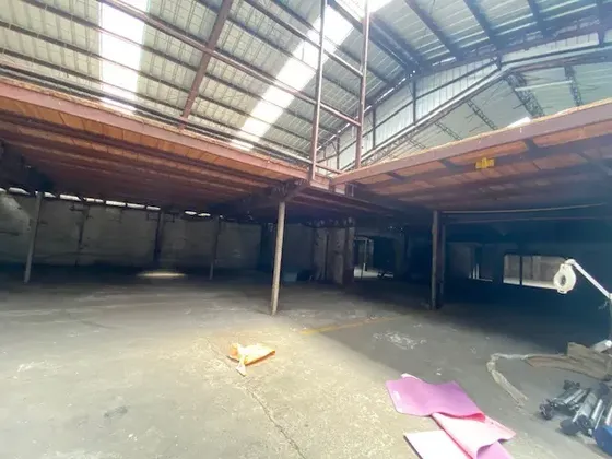 Vende O Arrienda Bodega En Calle Janequeo, Pueblo Nuevo.