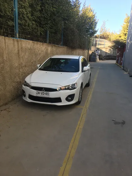 Mitsubishi Lancer 1.8 At