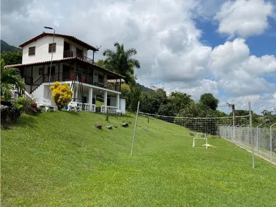 Finca En Venta En El Castillo Santa Elena El Cerrito