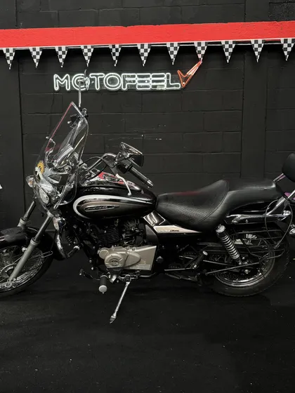 Bajaj Avenger 220 2022