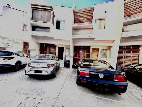 Se Arrienda O Vende Exclusiva Casa Frente Al Mar.