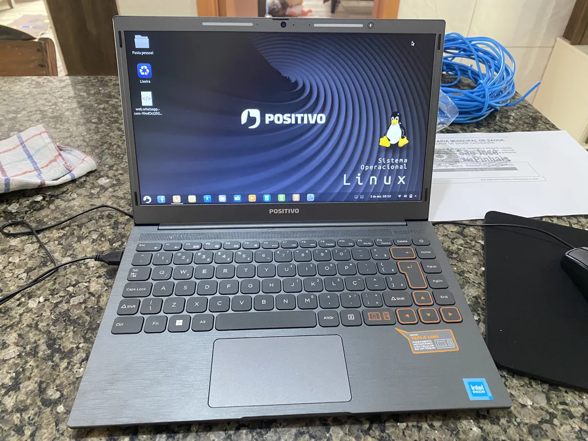 Notebook Positivo Vision C14 Lumina BAR Celeron 4GB 256GB eMMC Tela 14 Polegadas HD Antirreflexo Linux Tecla Link – Cinza