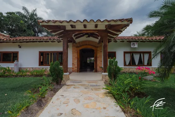 Hermosa Finca En San Jerónimo
