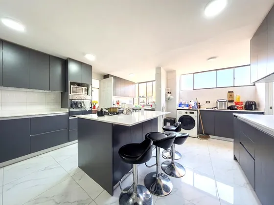 Oportunidad Cerro Colorado 145m2 Terraza 30m2 3d 4b