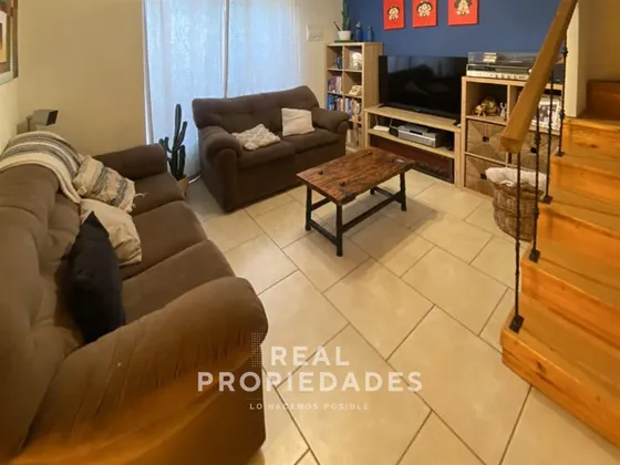 Casa En Venta De 3 Dorm. En Abrazo De Maipú