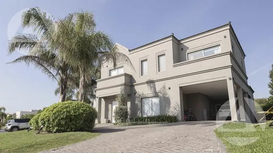 Casa En Venta En El Rocio Apto Credito- Canning