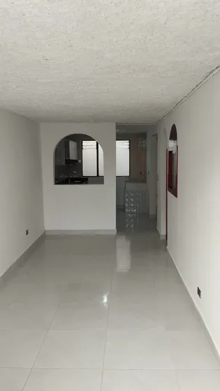 Casa En Venta En Niquia Parte Media. Cod V12670
