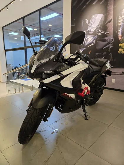 Bajaj Pulsar Rs 200 2024