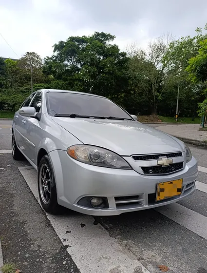 Chevrolet Optra 1.6 Advance