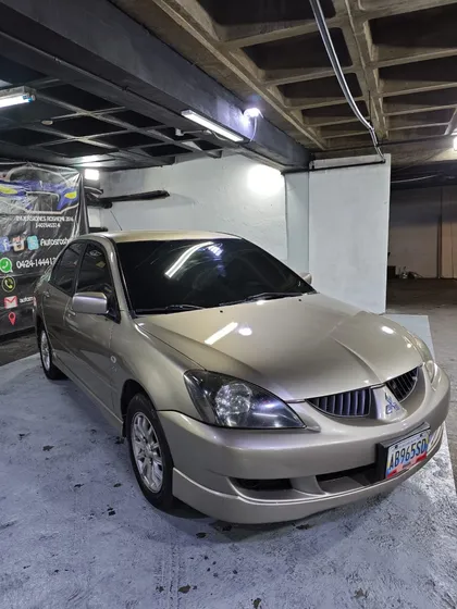 Mitsubishi Lancer Touring
