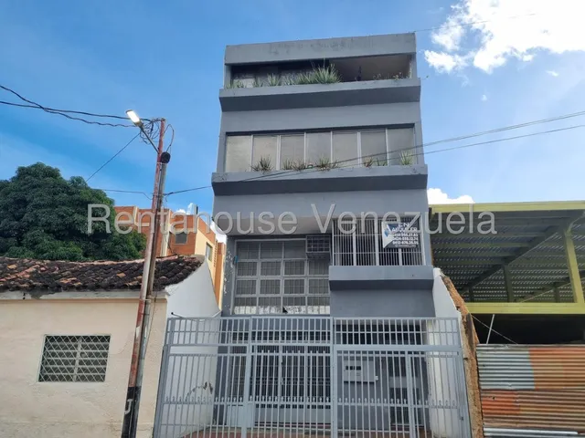 Sorangel Vargas Alquila Local Comercial Con Tanque Subterraneo, Excelente Ubicacion Zona Centro Barquisimeto Mls #25-10158