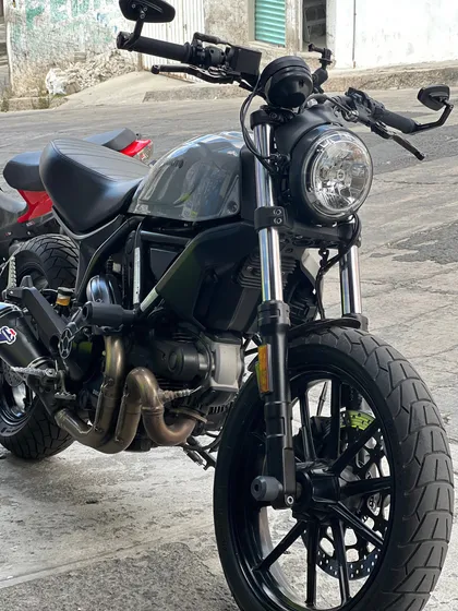 Ducati Scrambler Sixty2
