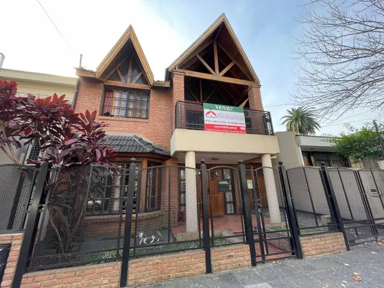 Venta Casa Castelar 5 Ambientes