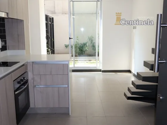 Moderno Y Funcional Dúplex En Ñuñoa Con Patio Privado