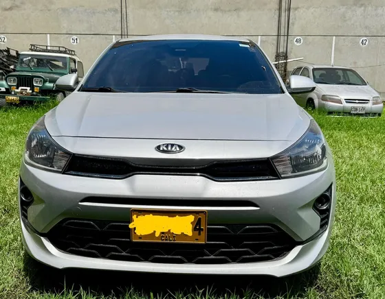 Kia Rio 1.4 Vibrant Hb 5 P