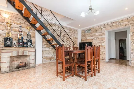 Hermosa Y Amplia Casa Venta Permuta Apta Credito 4 Ambientes Lanus, Remedios De Escalada 