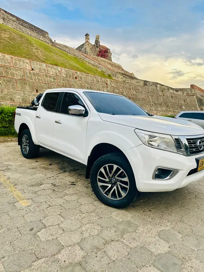 Nissan Np300 Frontier 2.5 Xe
