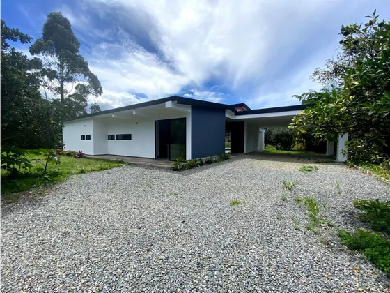 Casa Finca En Venta La Ceja Antioquia Sector San Nicolás Ldc