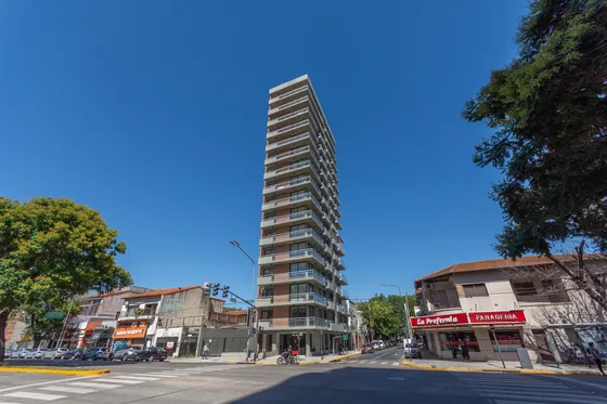 Adesso. Olivos. Torre Viviendas.