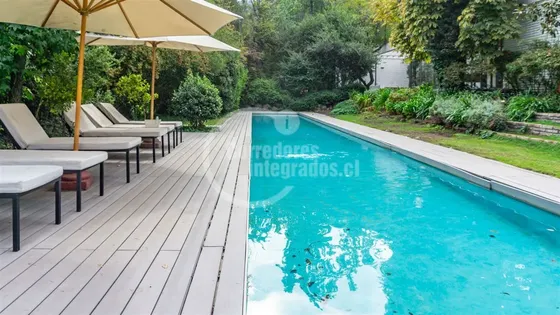 Casa En Venta En Vitacura