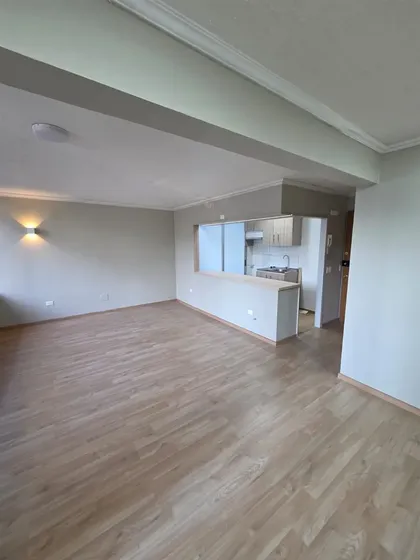 Departamento En Venta De 2 Dorm. En Holanda Simon Bolivar