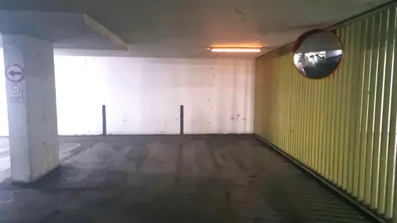 3 Estacionamientos En Los Militares / Cerro El Plomo
