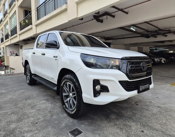 Toyota Hilux 2.7 Srv 4x2 Cd 16v Flex 4p Automático
