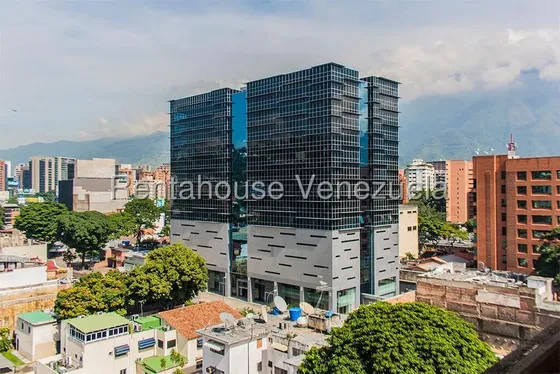 Espectacular Oficina / Amoblada / Torre Moderna / Alquiler Mls 27-1230 Las Mercedes
