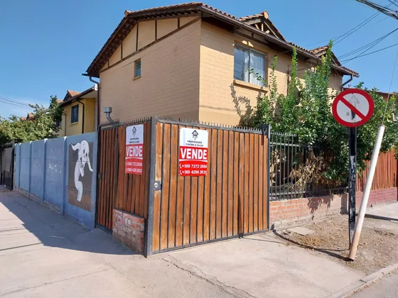 Venta Casa 2hab 1ba Maipú