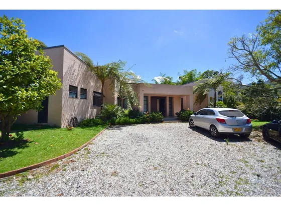 Casa En Venta En La Ceja, Sector Los Yarumos