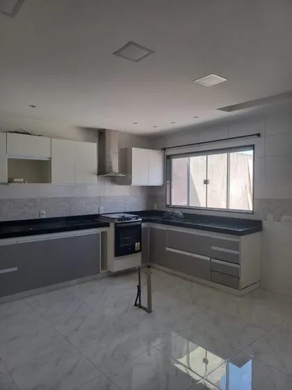 Casa Nova Em Ótimo Estado 