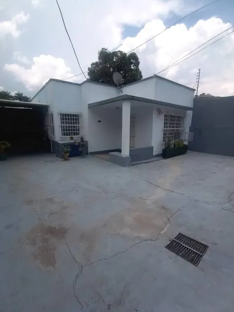 Alquiler Casa Para Uso Comercial Urb. La Alegria Valencia Mp Solo Clientes