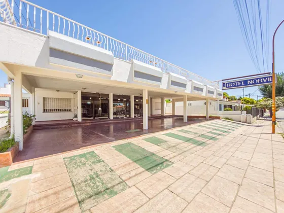 Venta Hotel 2 Plantas 26 Habitaciones Piscina Solárium 6 Cocheras   Villa Carlos Paz  Córdoba