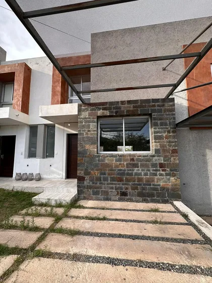 Casa En  Venta Dos Dormitorios, Terrazas De La Estanzuela, Córdoba