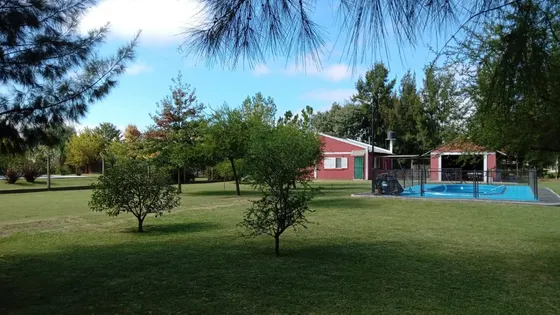 Venta Casa 4 Ambientes Pileta Quincho Patio