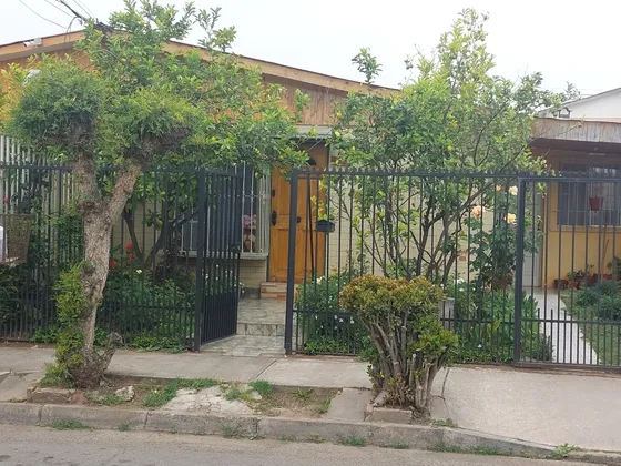 Casa Amplio Terreno - Alcalde Mañuel Muñoz Baham. - Tocornal