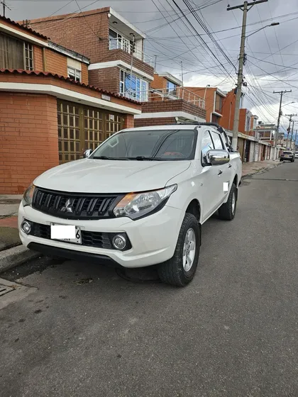 Mitsubishi L200 2.5l