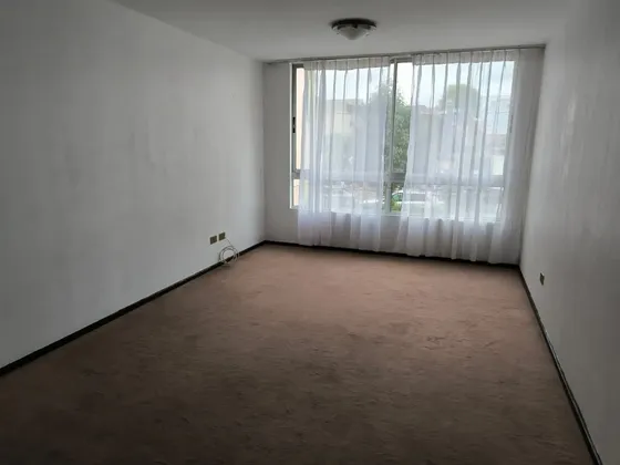 Departamento En Arriendo De 2 Dorm. En Viña Del Mar