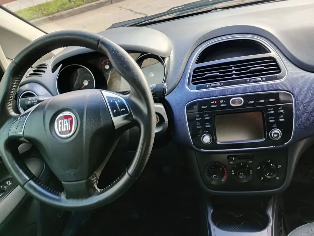 Fiat Punto 1.4 attractive 8v5555718132872192010
