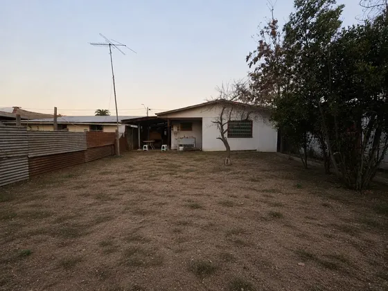 Amplia Casa Con Gran Terreno, Cerca Del Centro De El Monte