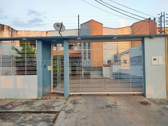 Townhouses En Venta En Turmero, San Pablo. Ljsa 25-13574