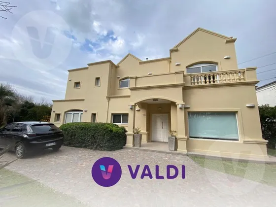 Casa En Venta - Barrio Solar Del Bosque, Canning